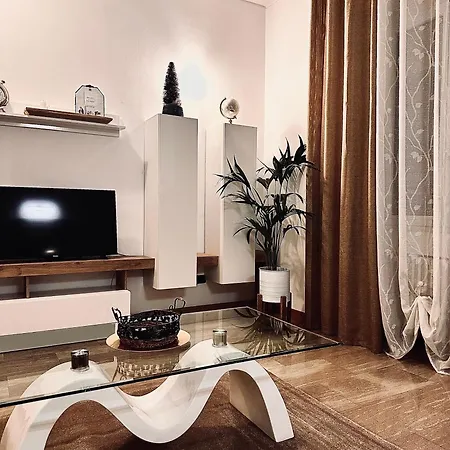 Giada Apartman *